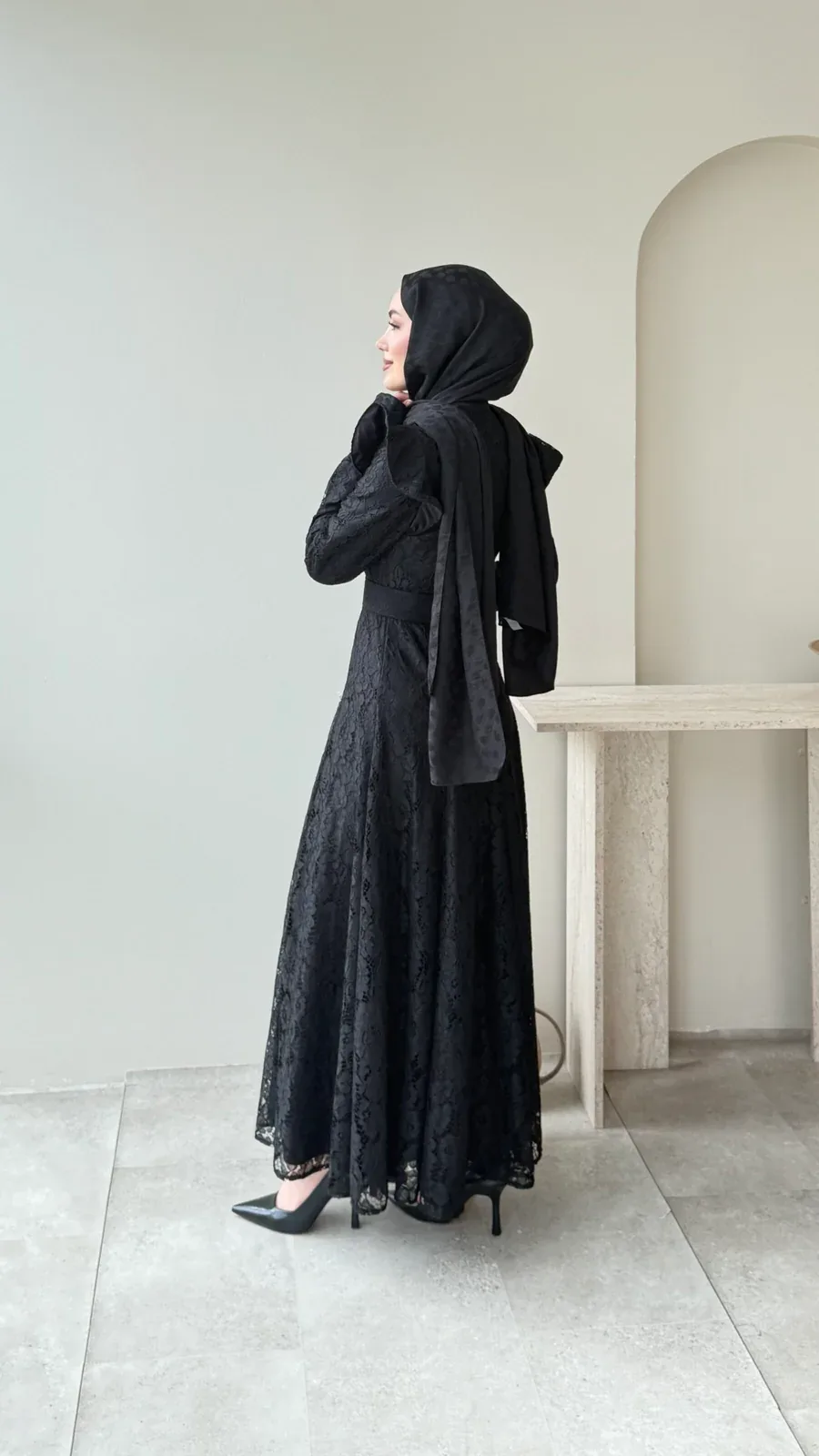 Madrid Volanlı Elbise – Siyah, görsel 2
